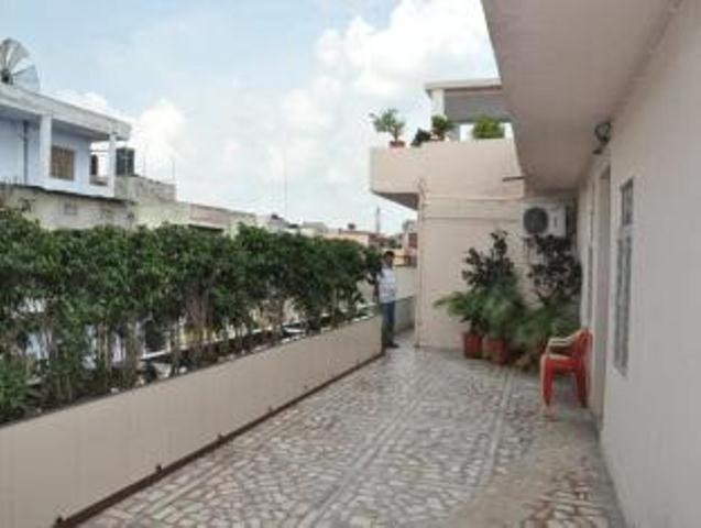 Hotel Golden Deluxe Jaipur Bagian luar foto