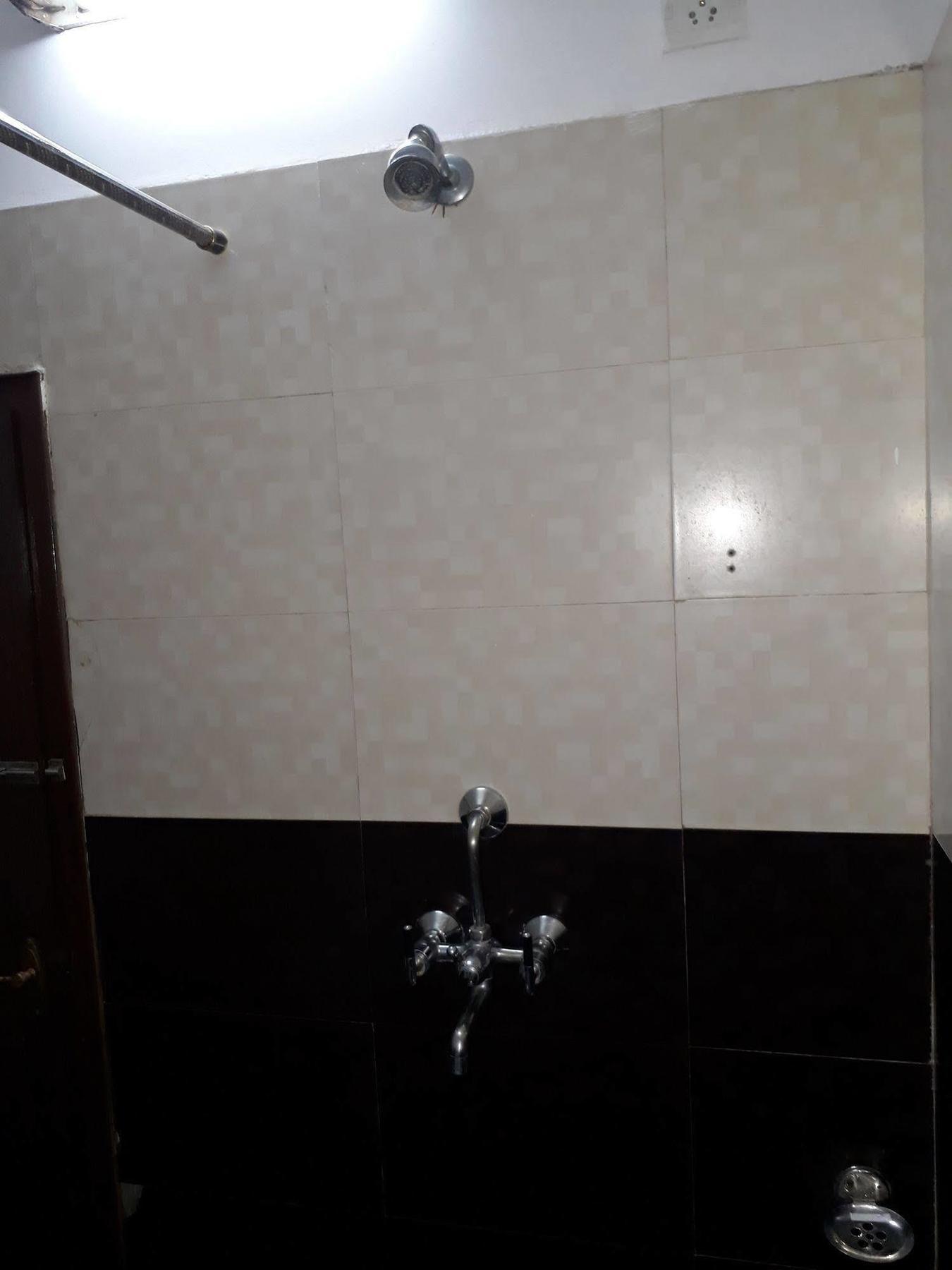 Hotel Golden Deluxe Jaipur Bagian luar foto